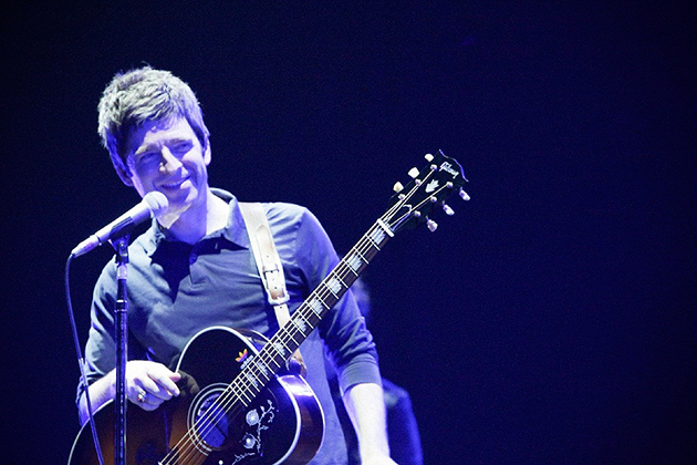 noelgallagher_solo.jpg