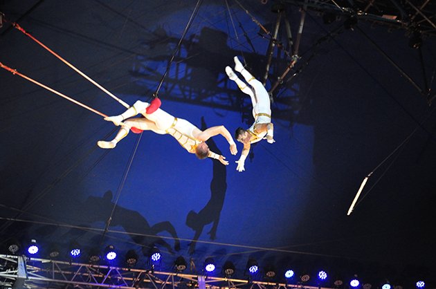 popcircus251003-6.jpg