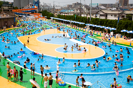 プールやお化け屋敷で夏の暑さを吹き飛ばせ！ 「ひらかたパーク」入園