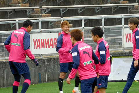 cerezo2001-3.jpg
