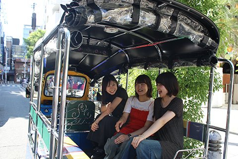 480_トゥクトゥク3人.jpg