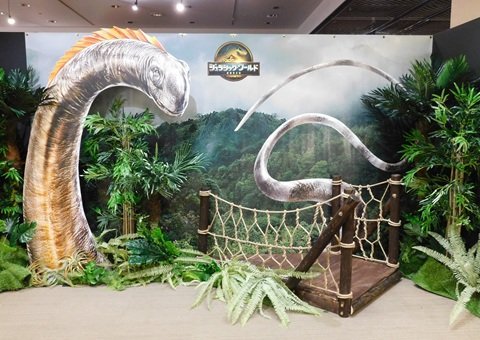 jurassicworld_popup_sub.jpg